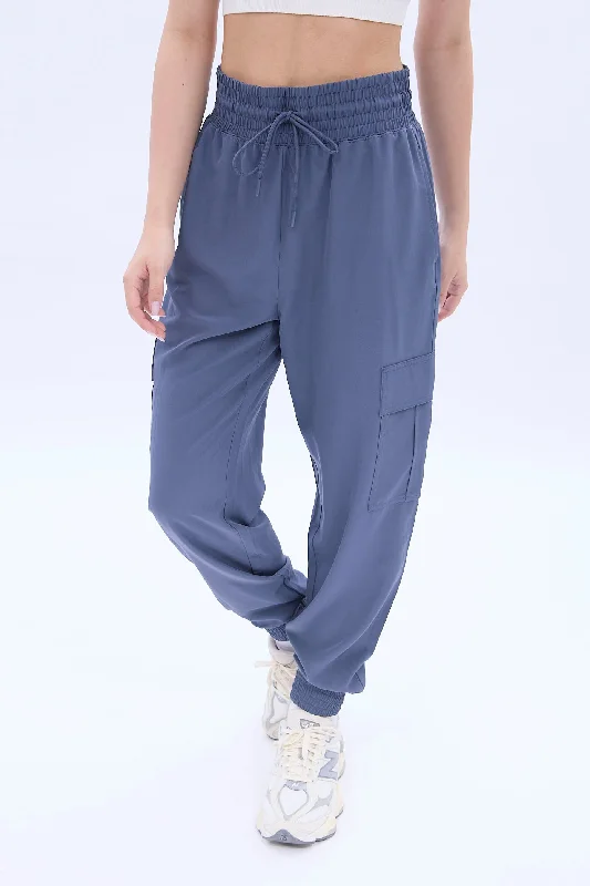 0722-03032404-unplug-by-bluenotes-feather-lite-cargo-jogger