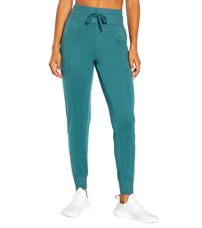 balance-collection-amy-jogger-8218393-hydro