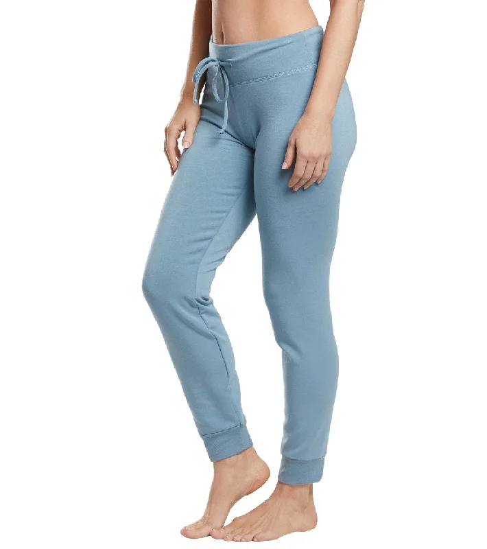 beyond-yoga-cozy-fleece-lounge-around-midi-joggers-8176449-blue-crush