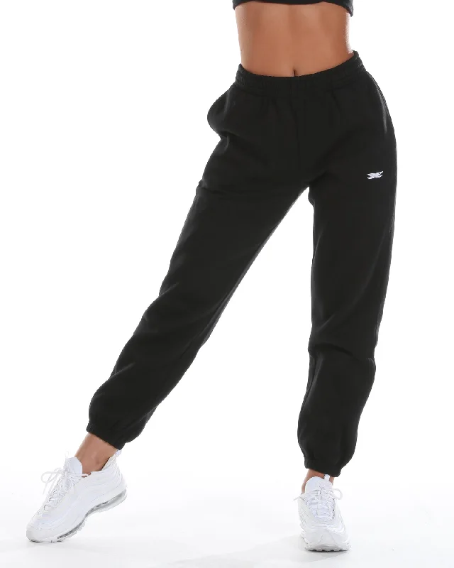 classic-trackpants-black