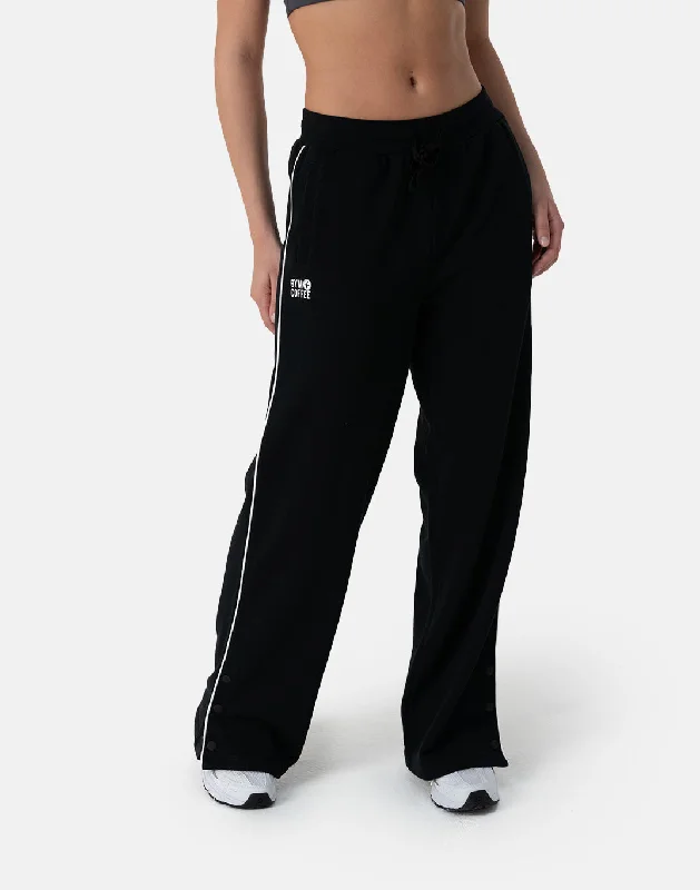 kin-snap-joggers-in-black-ss24