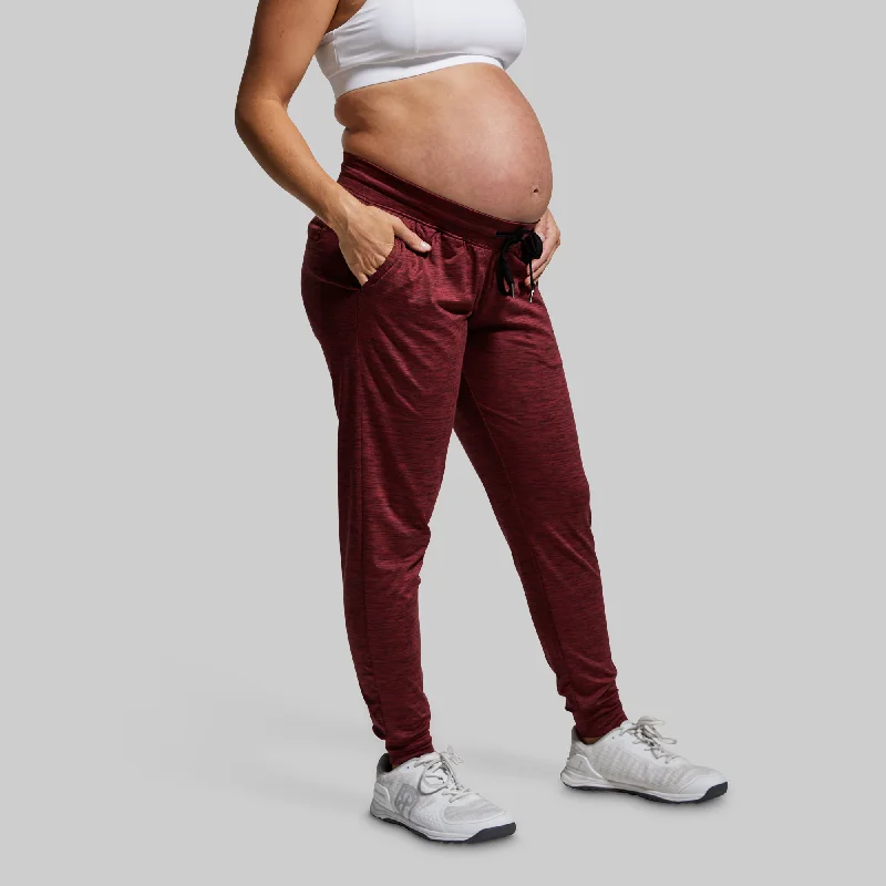 maternity-rest-day-athleisure-jogger-maroon