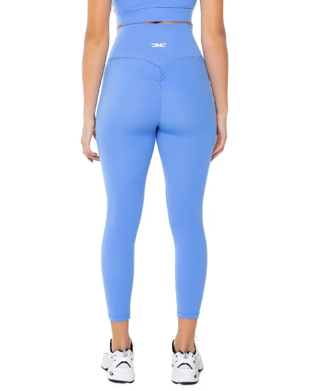 7-8-aura-scrunch-leggings-powder-blue