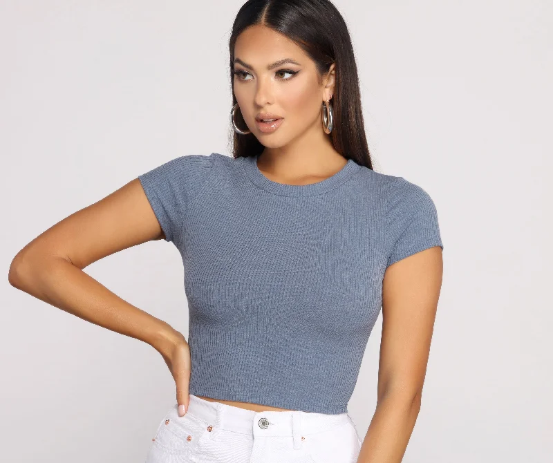 basic-is-better-crew-neck-crop-top-060020539200