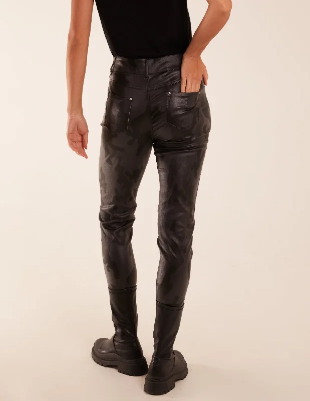 camouflage-black-pu-leather-skinny-jean