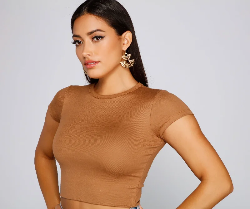 casual-must-have-crew-neck-crop-top-060020954001