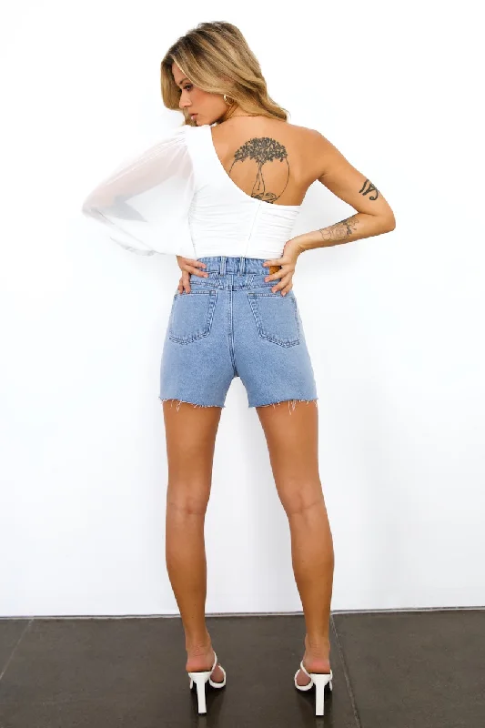 dnm-high-rise-frayed-denim-shorts-mid-blue