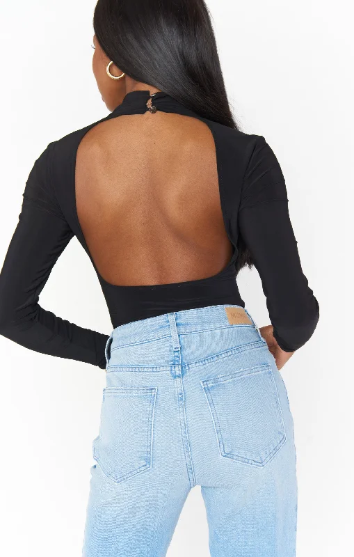 look-back-bodysuit-black-spandy