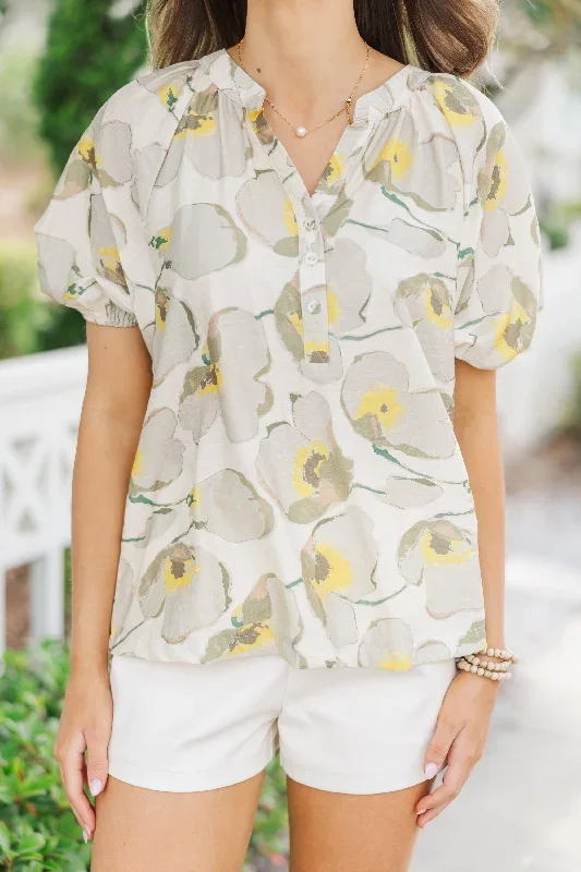 make-things-happen-taupe-floral-blouse