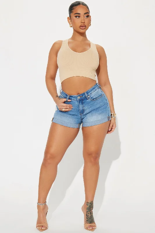 perfect-stretch-90s-roll-cuff-denim-shorts-medium-wash