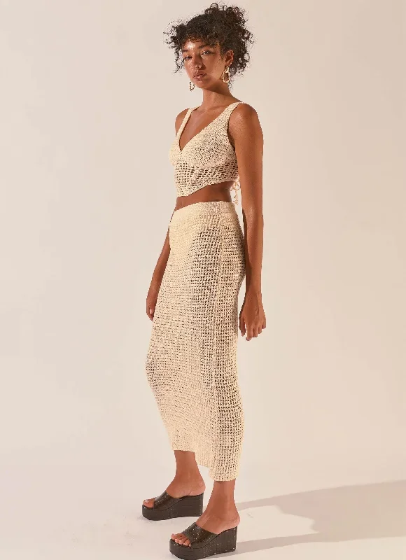 road-trips-to-the-coast-crochet-midi-skirt-seashell