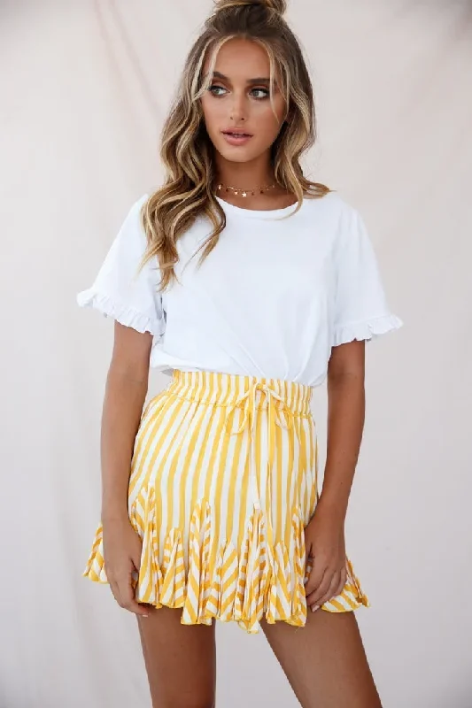 robyn-pleated-striped-mini-skirt-yellow-stripe