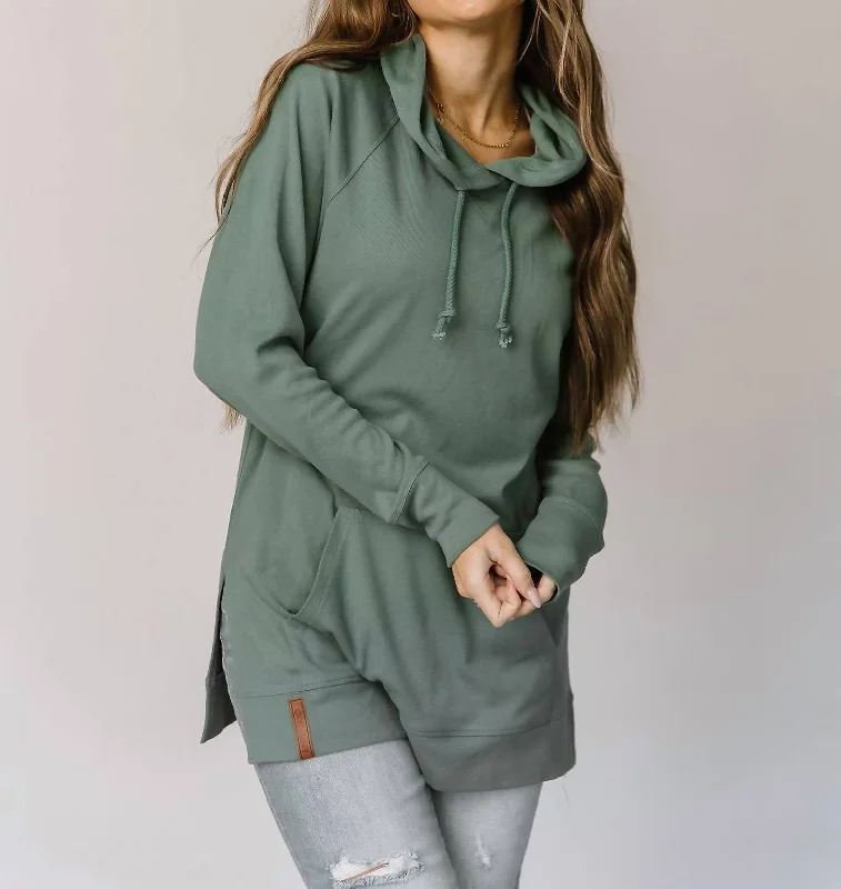 sideslit-hoodie-in-chive