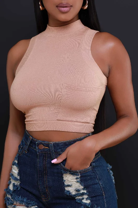 sit-tight-ribbed-pocket-crop-top-caramel