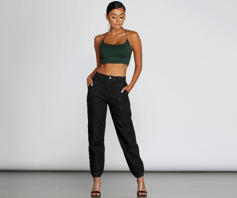 strapped-in-style-crop-top-060011527001