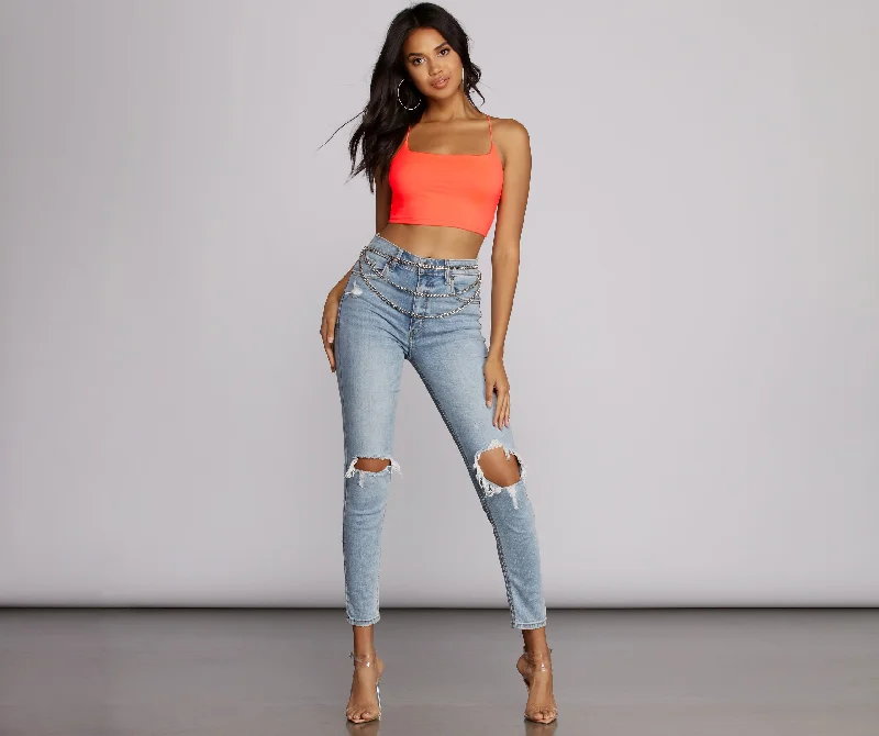 strapped-in-style-crop-top-060011527001