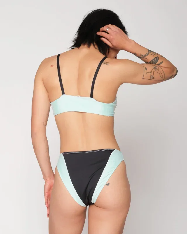 vega-bikini-bottom-black-ice