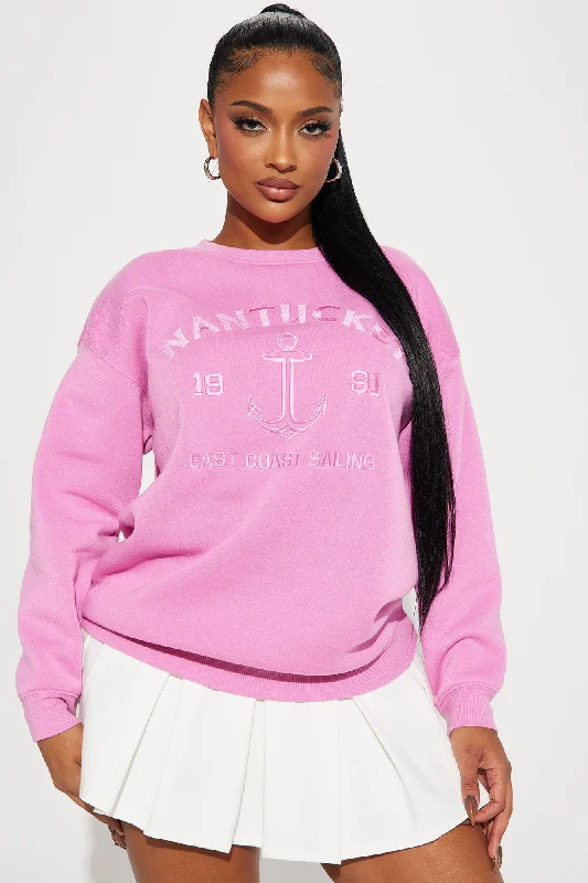 Weekend Vibes Embroidered Sweatshirt - Pink